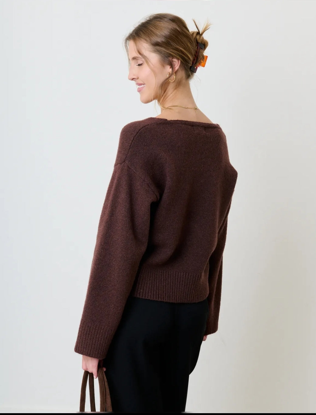 Pull en V marron